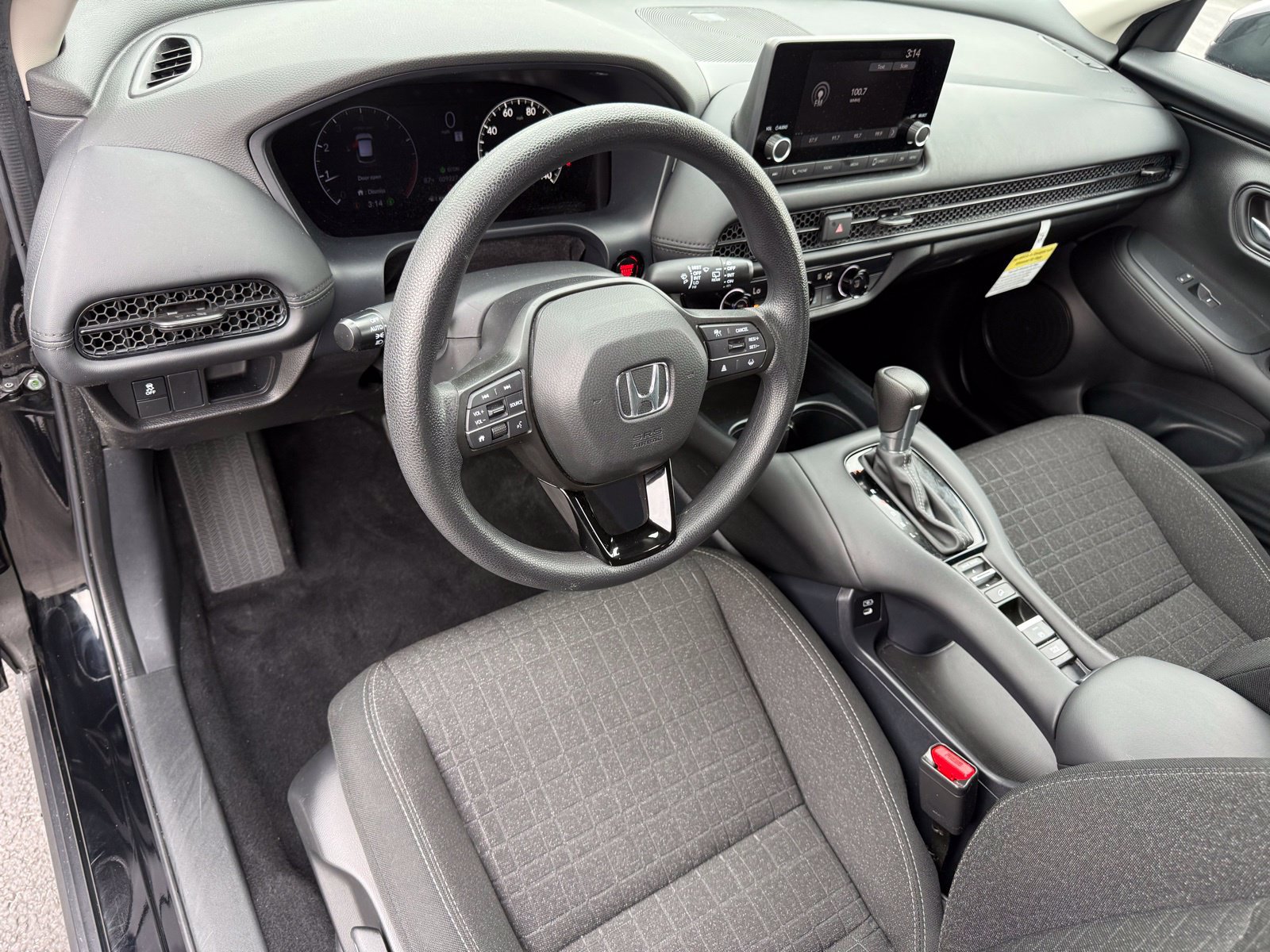 Used 2024 Honda HR-V LX image 15