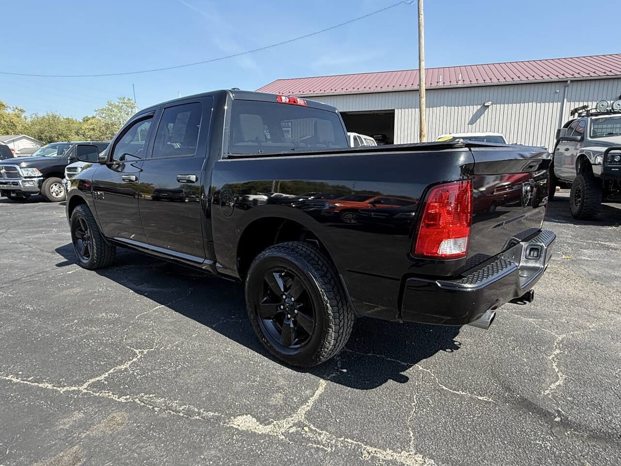 Used 2015 RAM 1500 Express image 3