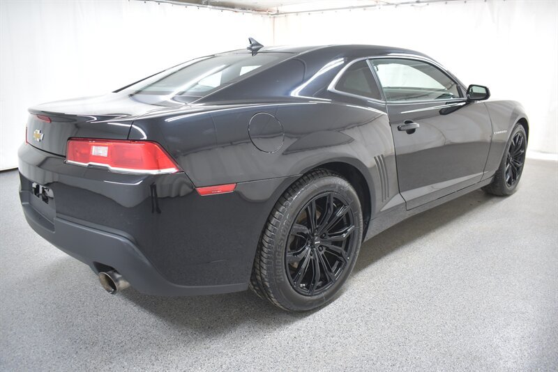 Used 2015 Chevrolet Camaro LT w/ 1LT Preferred Package RWD image 7