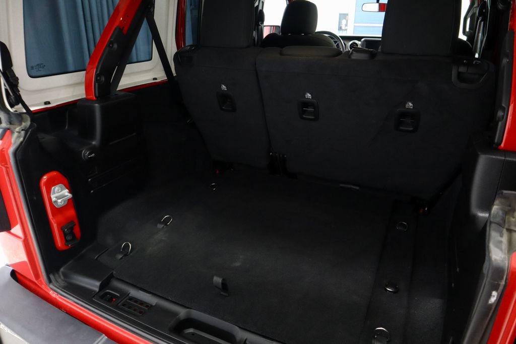 Used 2021 Jeep Wrangler Unlimited Sahara image 14