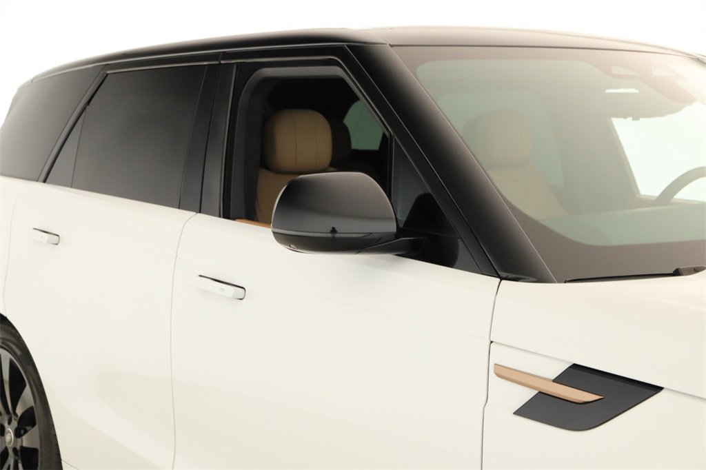 Used 2024 Land Rover Range Rover Sport Autobiography image 32