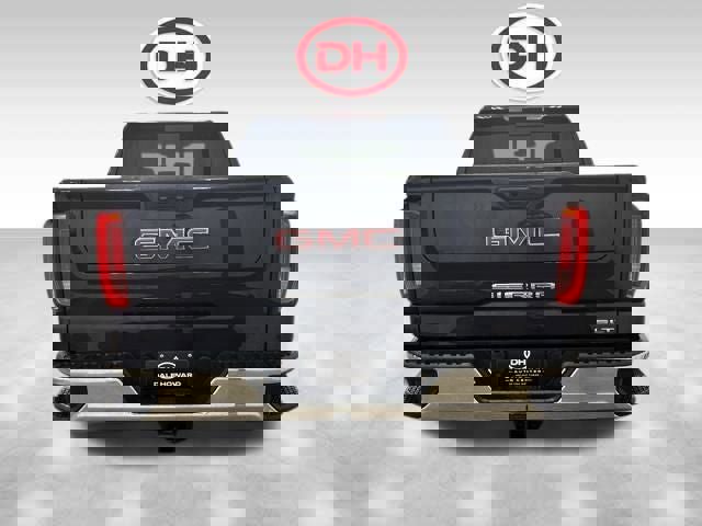 New 2026 GMC Sierra 1500 SLT w/ SLT Premium Package image 18