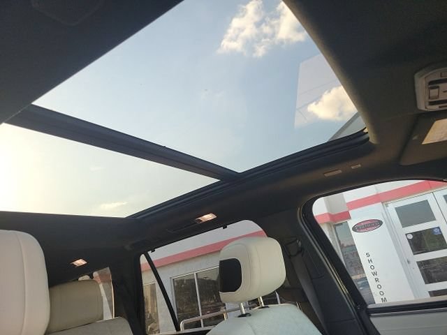 Used 2024 Toyota Sequoia Capstone AWD/4WD image 11