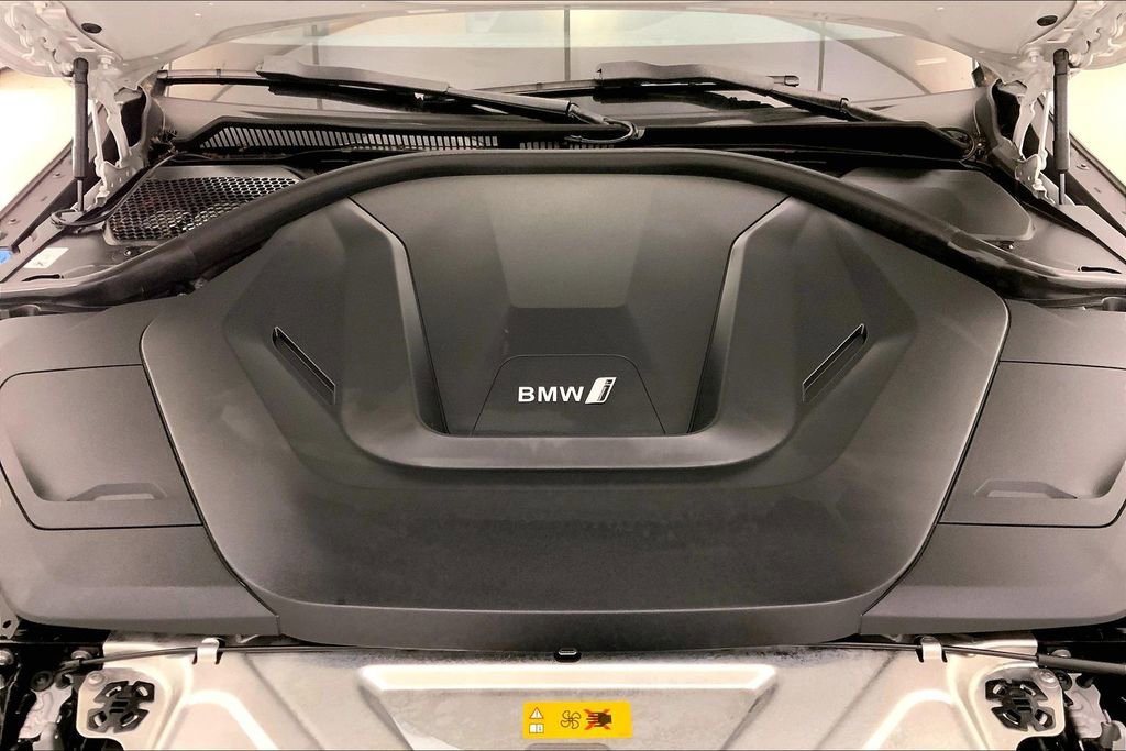 Certified 2023 BMW i4 eDrive35 w/ Premium Package RWD image 9