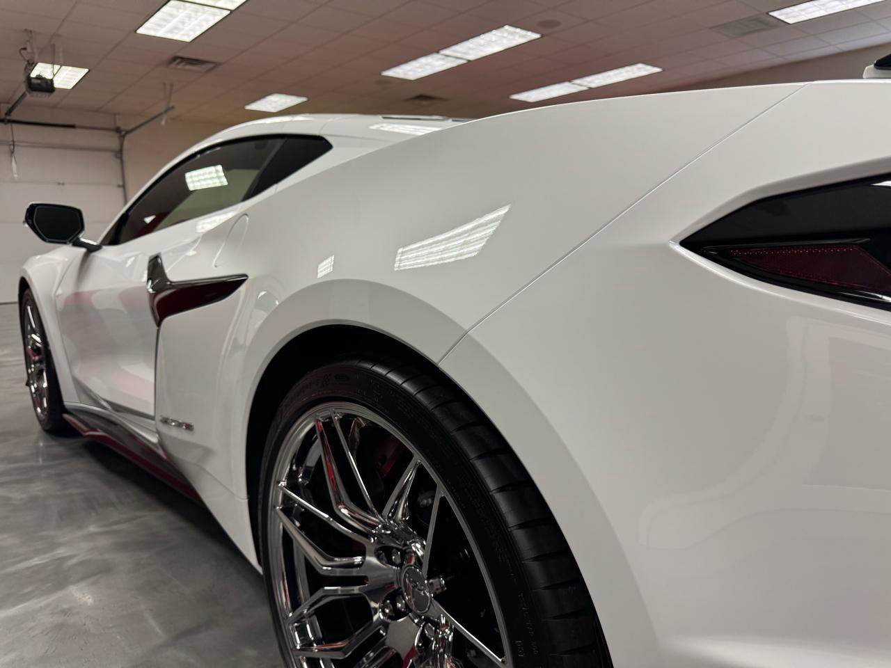Used 2023 Chevrolet Corvette Z06 w/ Engine Appearance Package RWD image 31