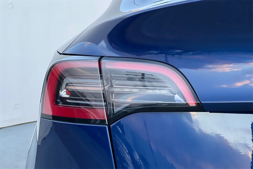 Used 2023 Tesla Model Y Long Range image 26
