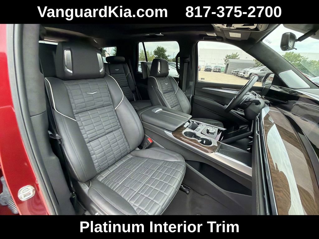 Used 2025 Cadillac Escalade Premium Luxury Platinum RWD image 31