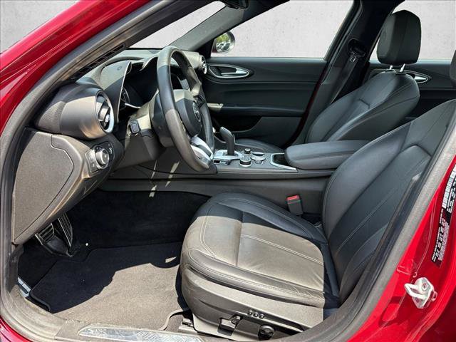 Used 2022 Alfa Romeo Giulia Ti w/ Active Assist Plus Package RWD image 10
