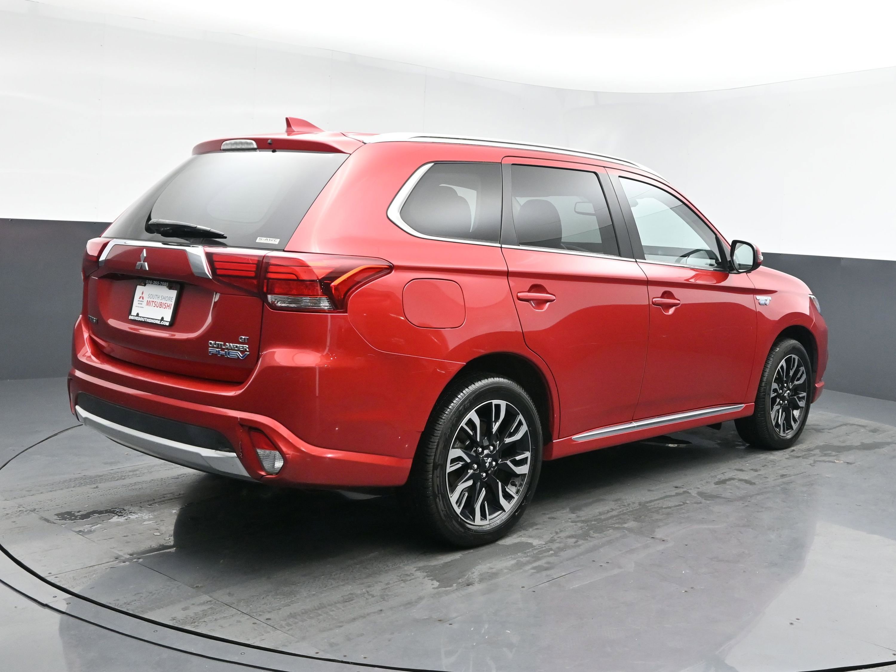 Used 2018 Mitsubishi Outlander GT image 21