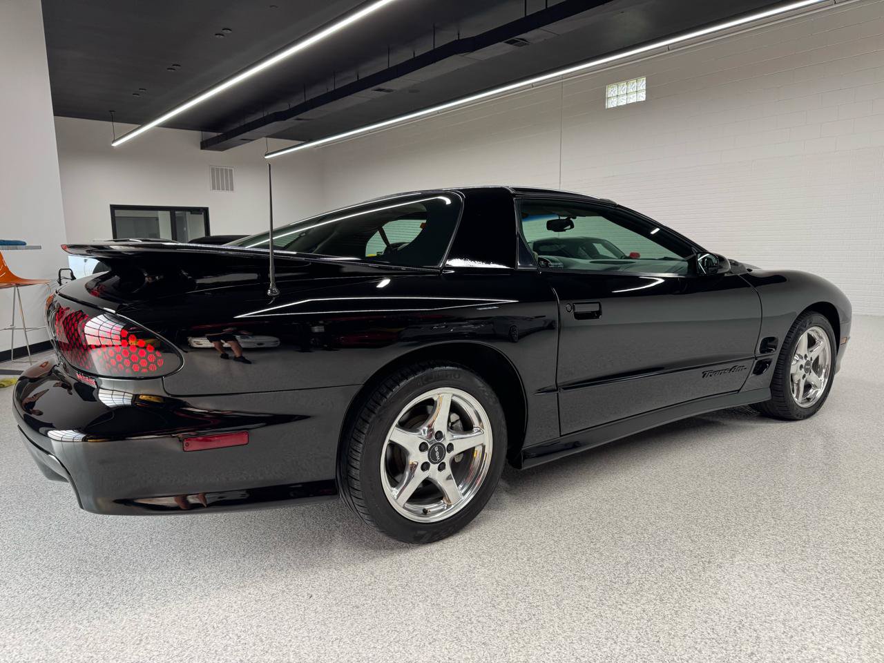Used 1999 Pontiac Firebird Formula RWD image 17