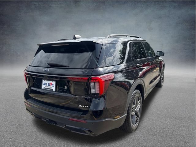 Used 2025 Ford Explorer ST-Line w/ ST-Line Street Pack AWD/4WD image 11