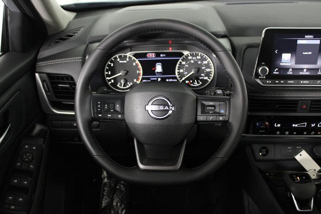 Certified 2026 Nissan Rogue SV FWD image 22