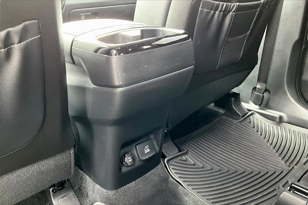 Used 2022 Kia Telluride SX w/ SX Prestige Package image 34