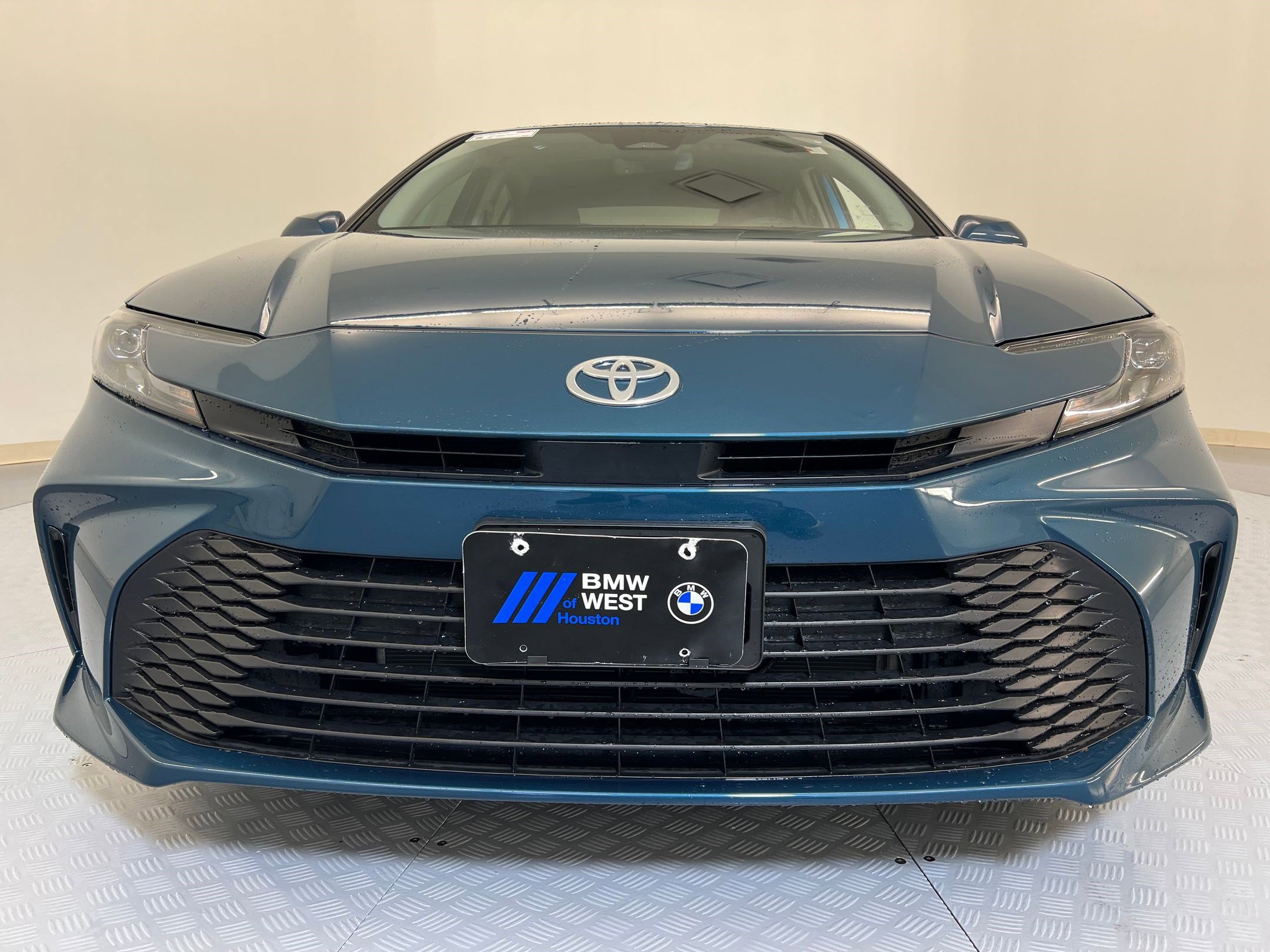 Used 2026 Toyota Camry LE w/ Convenience Package image 6