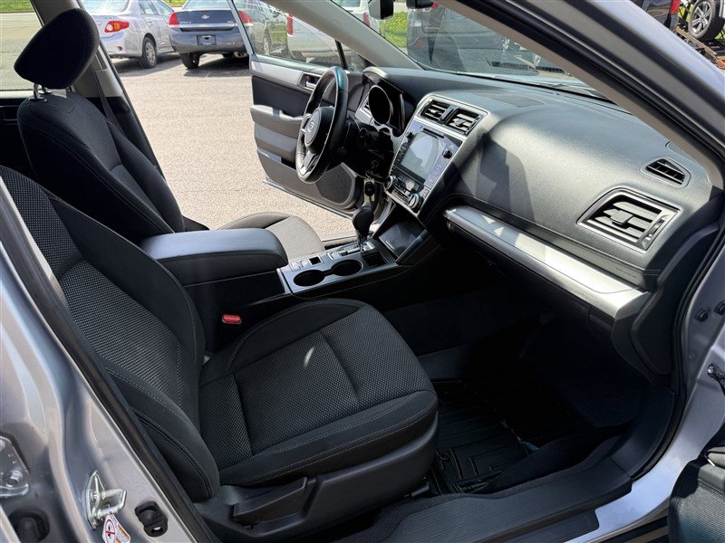 Used 2018 Subaru Outback 2.5i Premium AWD/4WD image 9