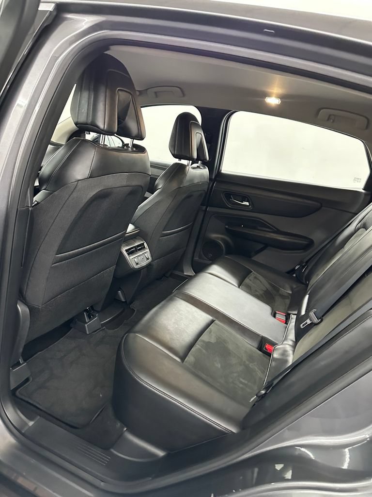 Used 2023 Nissan Ariya FWD image 28
