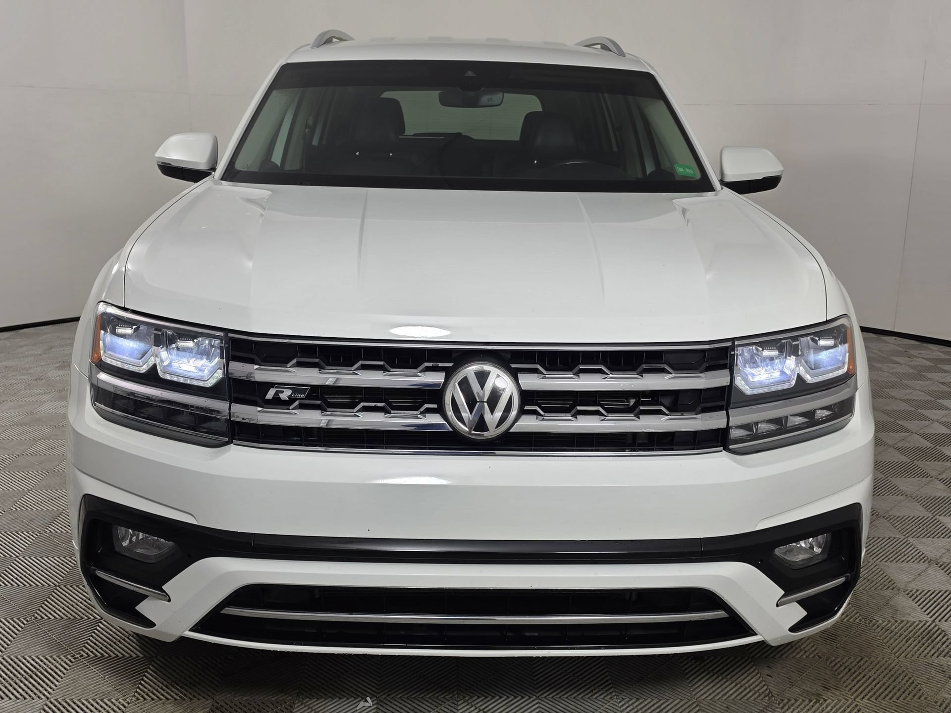 Used 2019 Volkswagen Atlas SE FWD image 2