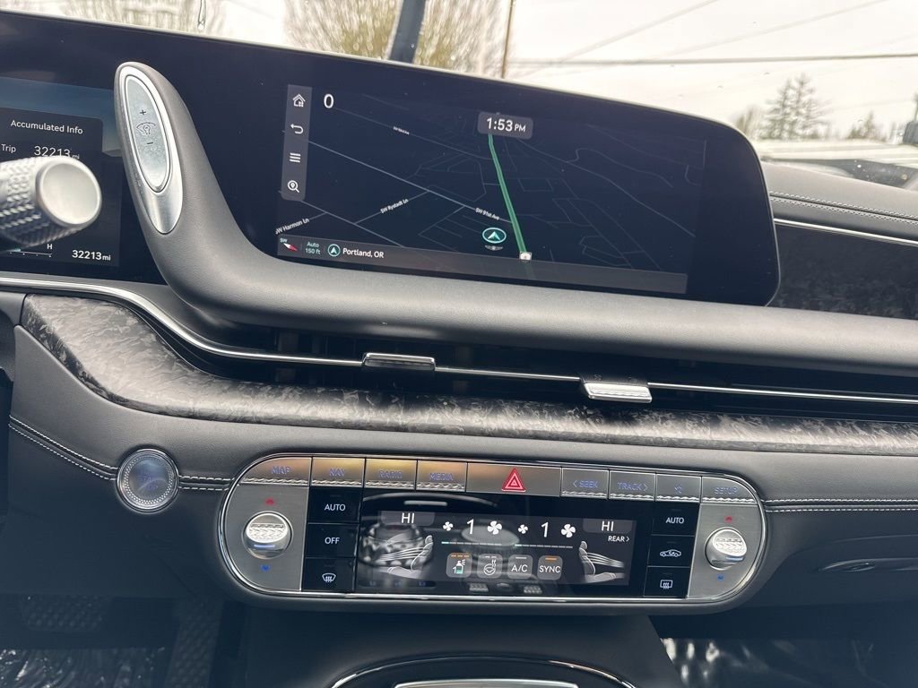 Used 2024 Genesis G90 3.5T image 24