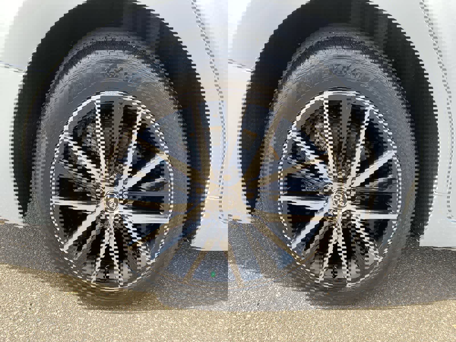 Used 2023 Toyota Camry SE w/ Cold Weather Package image 13