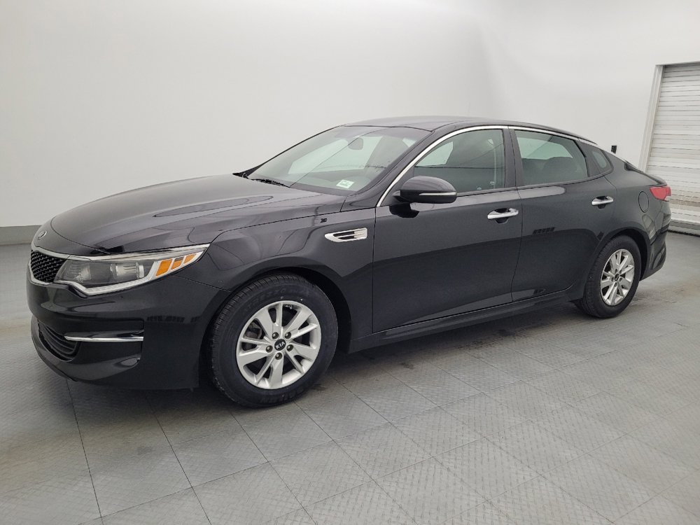 Used 2018 Kia Optima LX image 2