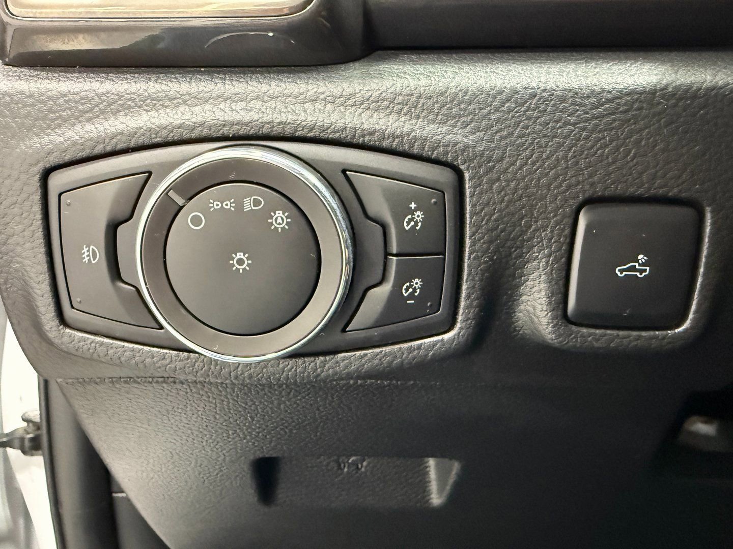 Used 2021 Ford Ranger Lariat w/ Trailer Tow Package image 23