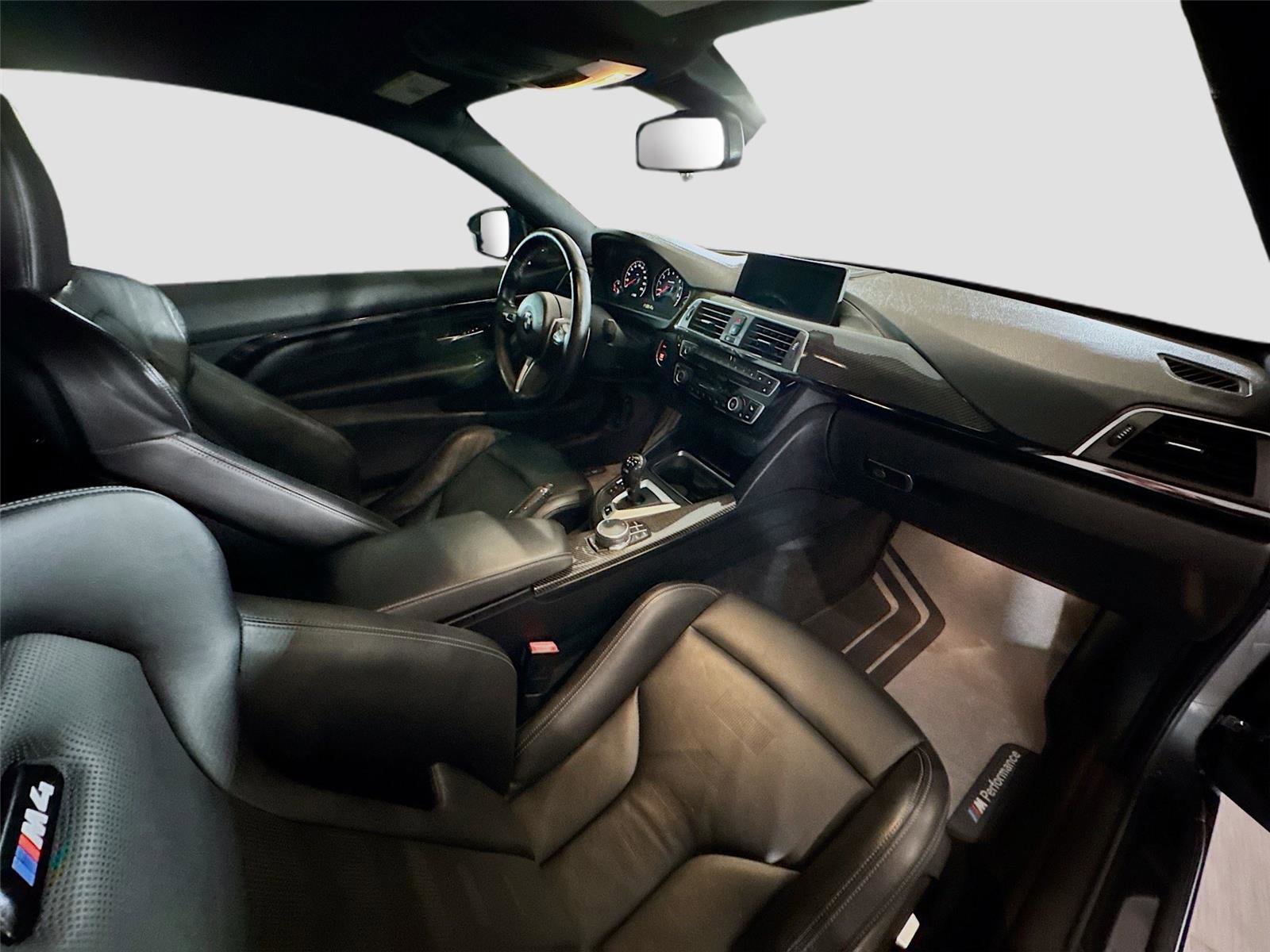 Used 2019 BMW M4 Coupe w/ Competition Package RWD image 13