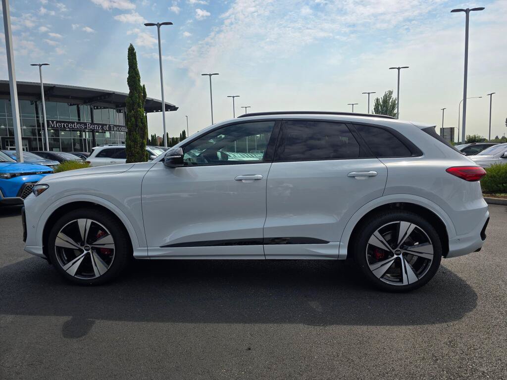 New 2026 Audi SQ5 Premium Plus AWD/4WD image 2