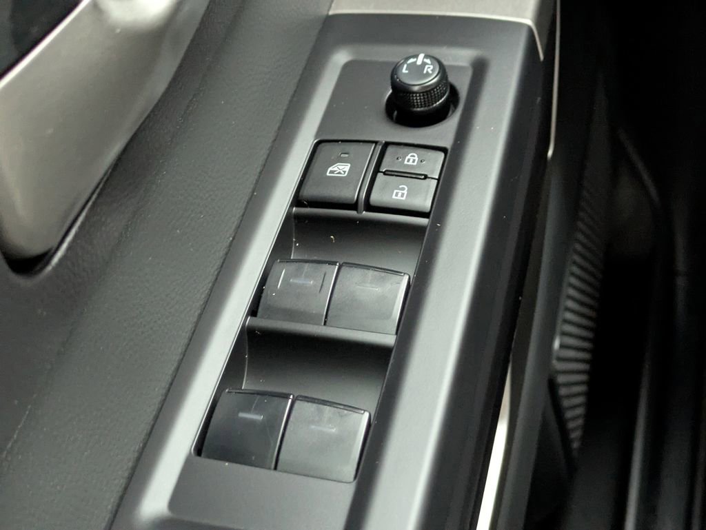 Used 2025 Toyota Tundra SR5 AWD/4WD image 25