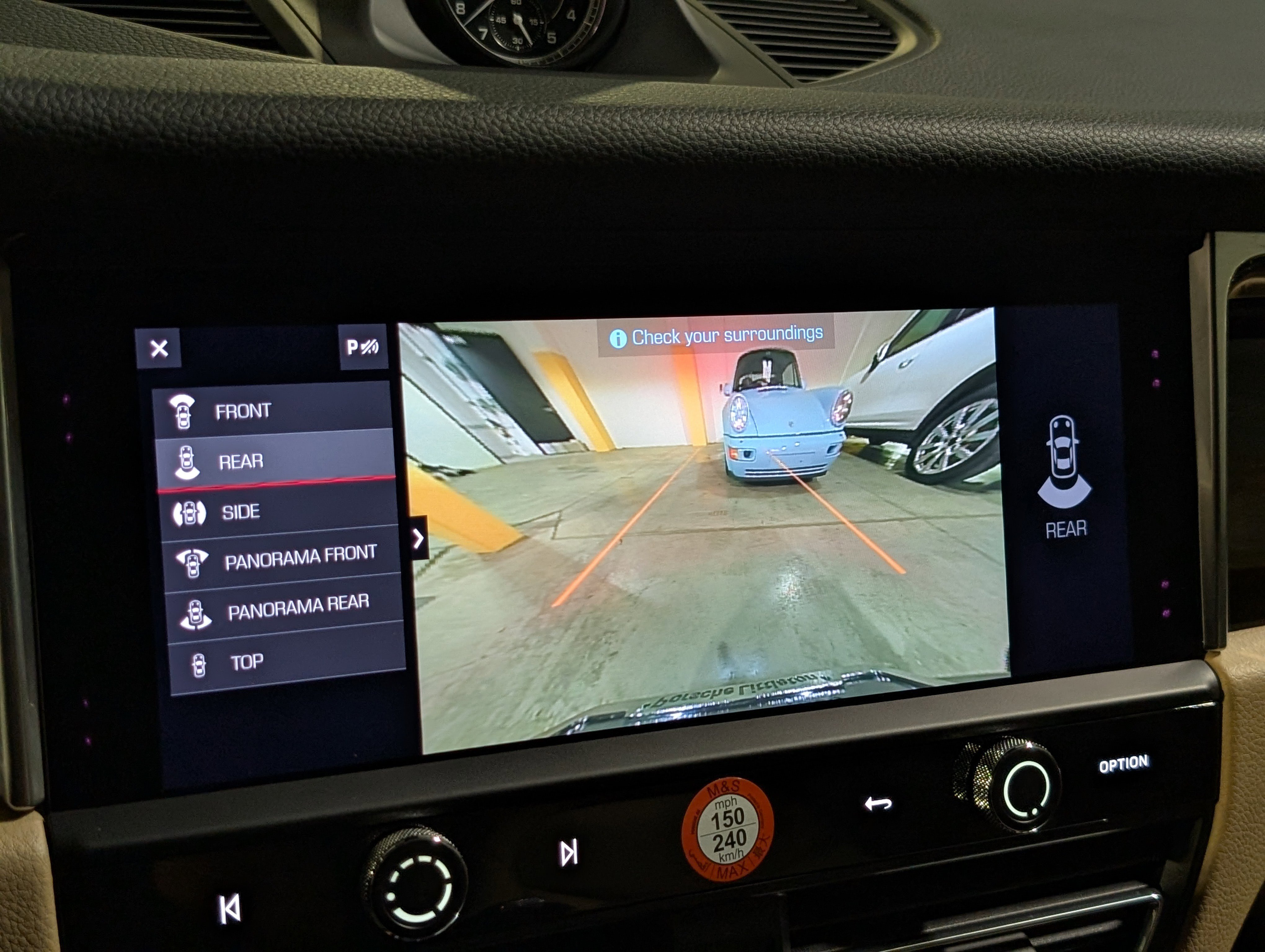 Certified 2023 Porsche Macan S AWD/4WD image 40