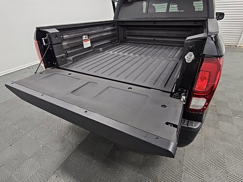 Used 2025 Honda Ridgeline TrailSport image 36
