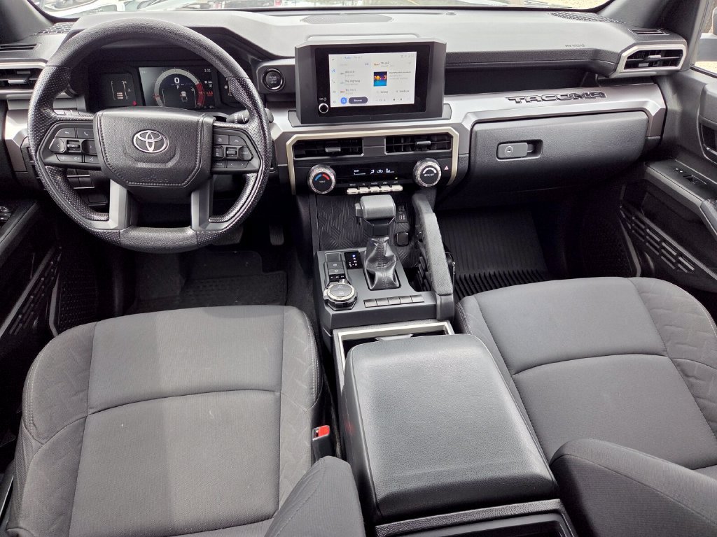 Used 2025 Toyota Tacoma SR5 AWD/4WD image 11