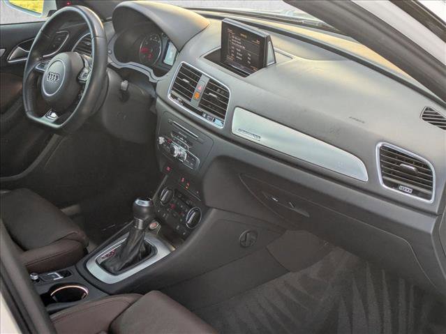 Used 2018 Audi Q3 2.0T Premium Plus w/ Premium Plus Package image 24