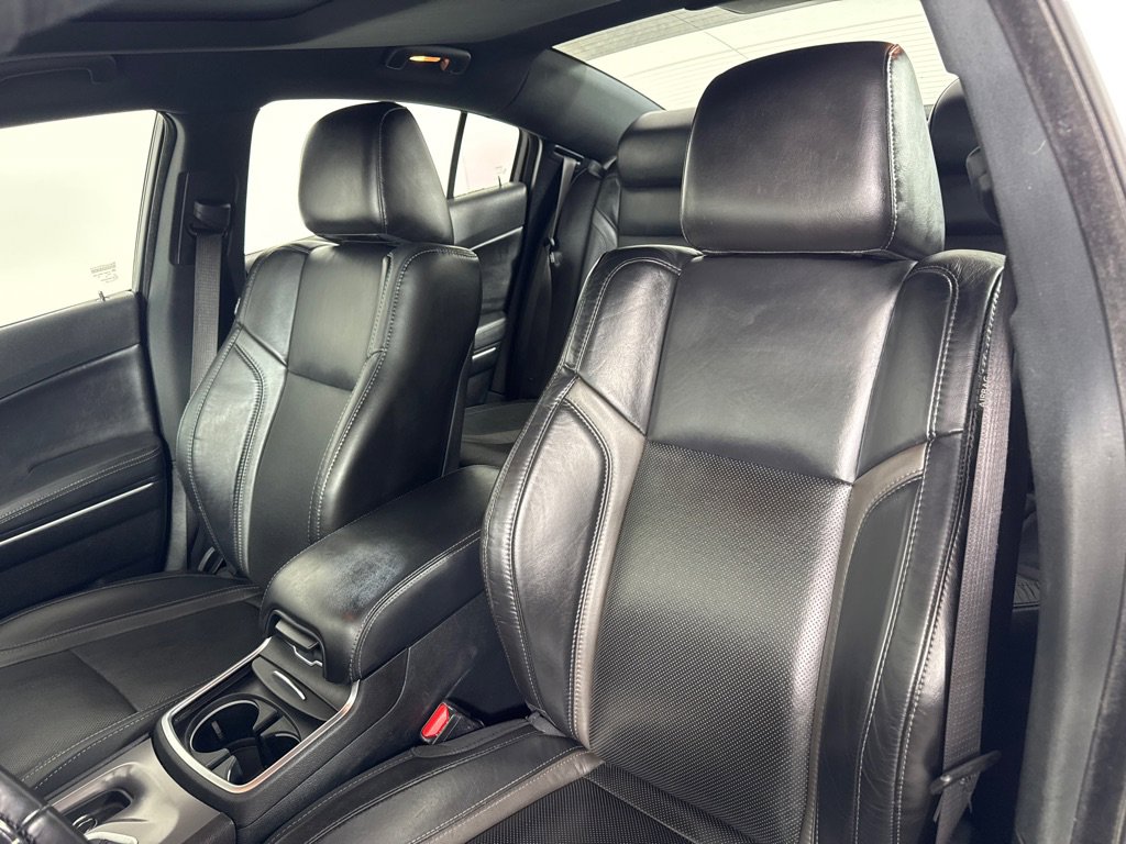 Used 2020 Dodge Charger SXT w/ Leather Interior Group image 14