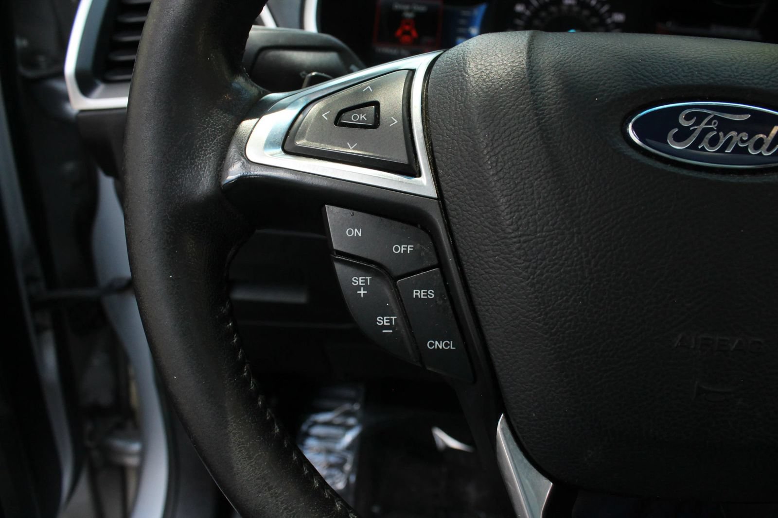 Used 2015 Ford Edge SEL w/ Equipment Group 201A AWD/4WD image 26