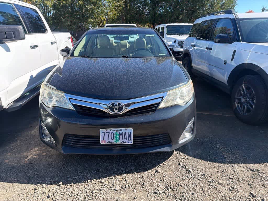 Used 2013 Toyota Camry XLE FWD image 2