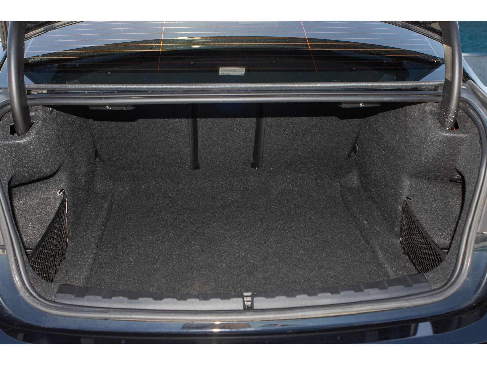 Used 2019 BMW 330i xDrive Sedan w/ Driving Assistance Package image 9