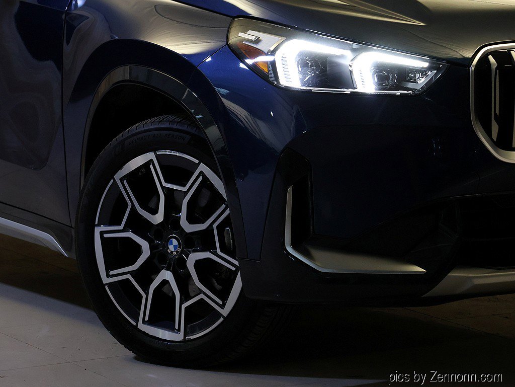 Certified 2024 BMW X1 xDrive28i AWD/4WD image 3
