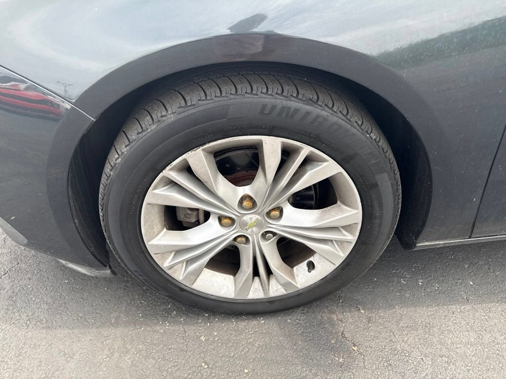 Used 2015 Chevrolet Impala LT w/ Convenience Package FWD image 11