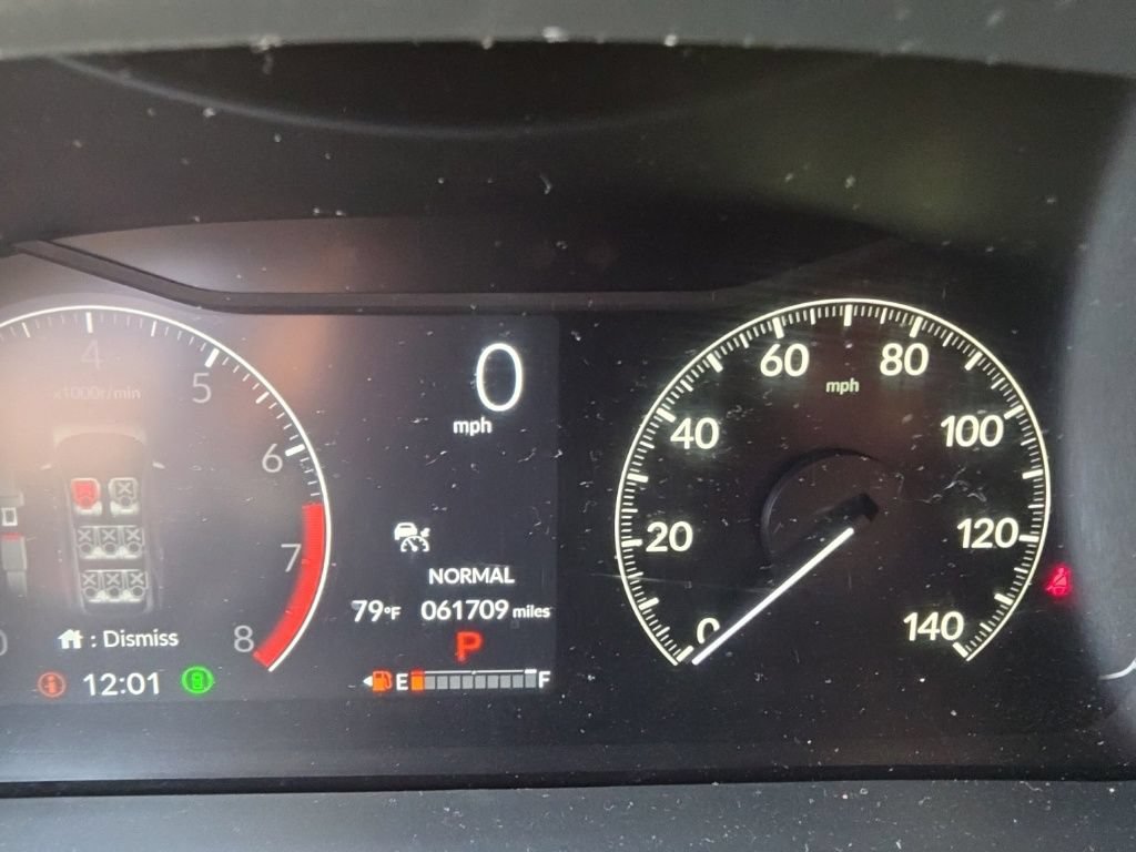 Used 2024 Honda Pilot Touring image 16