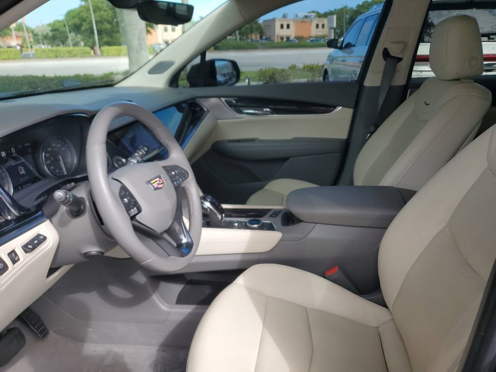 Certified 2023 Cadillac XT6 Premium Luxury w/ Technology Package FWD image 22