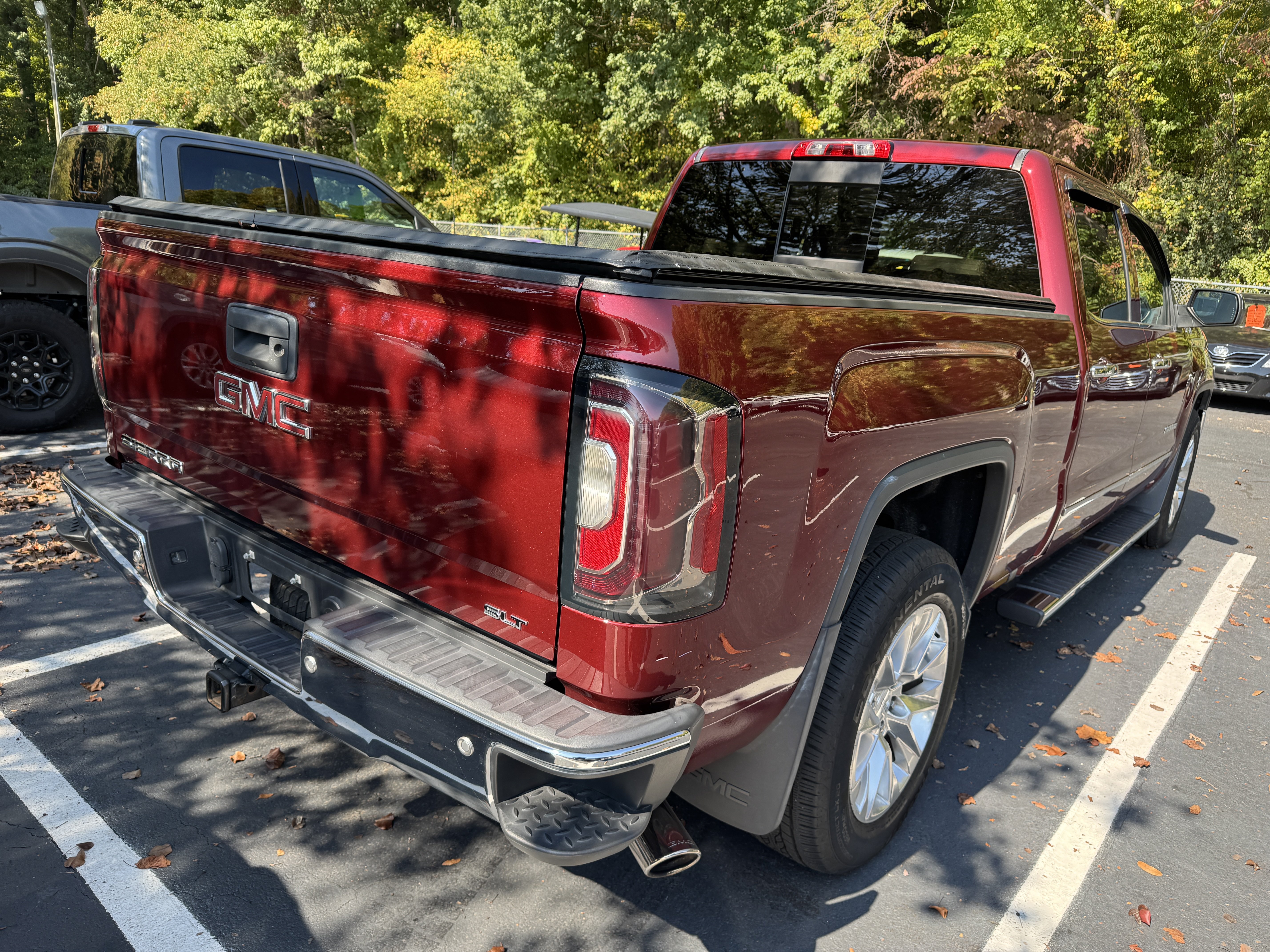 Used 2017 GMC Sierra 1500 SLT AWD/4WD image 5