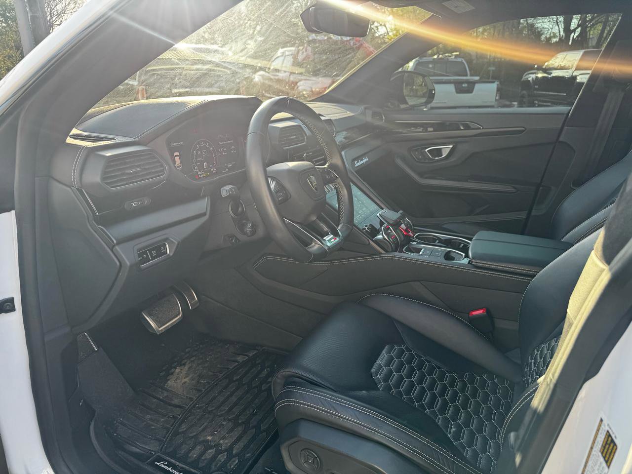 Used 2022 Lamborghini Urus image 20