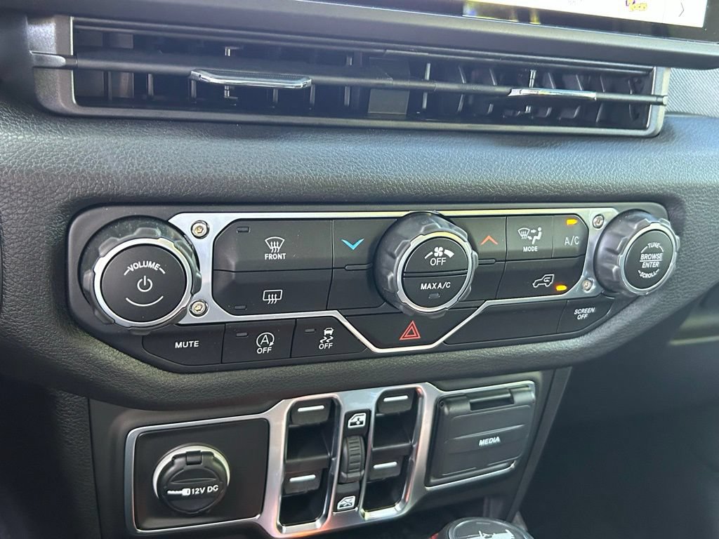 Used 2025 Jeep Wrangler Unlimited Sport AWD/4WD image 45
