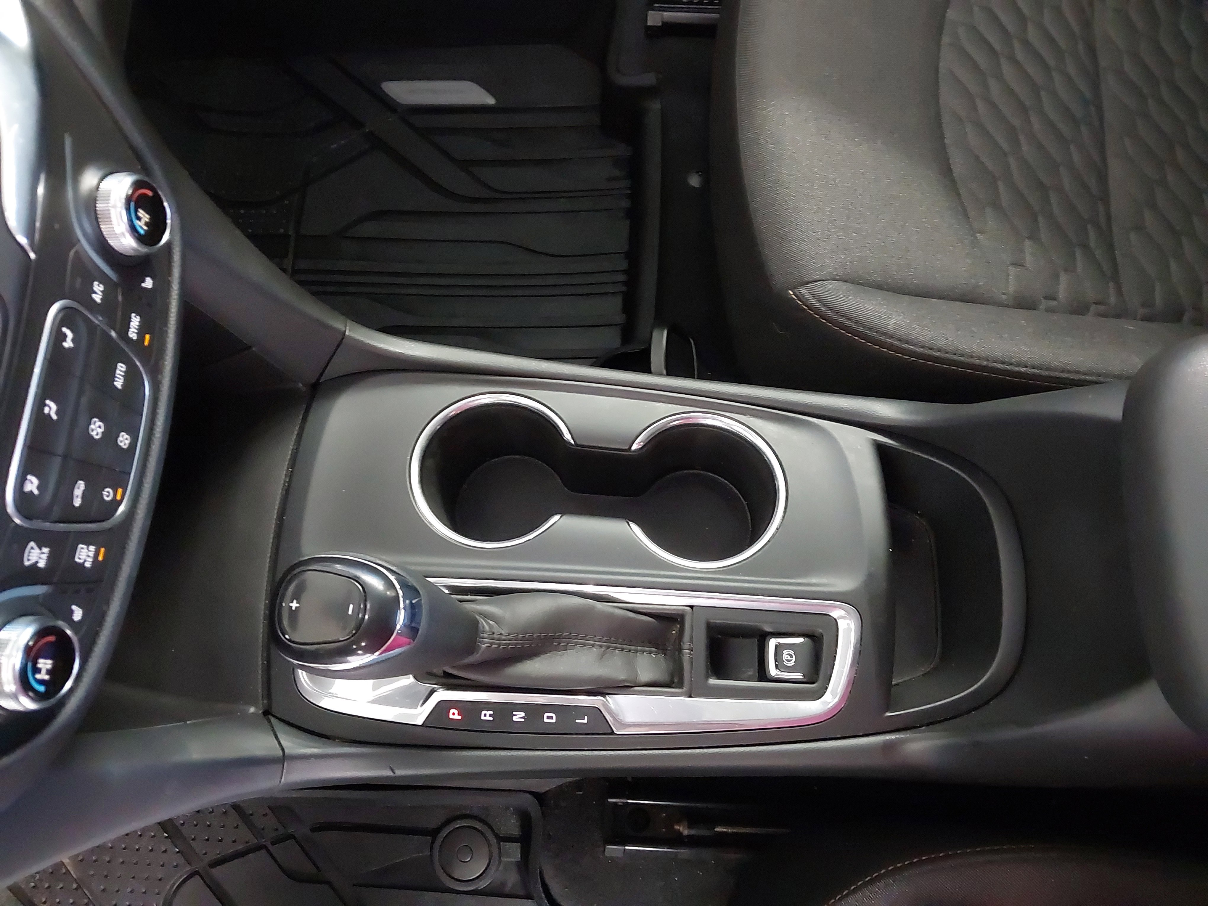 Used 2020 Chevrolet Equinox LT image 22