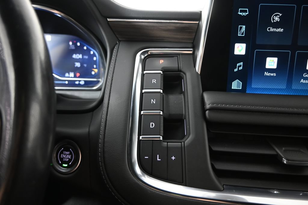 Used 2022 Chevrolet Tahoe LT w/ Luxury Package AWD/4WD image 32