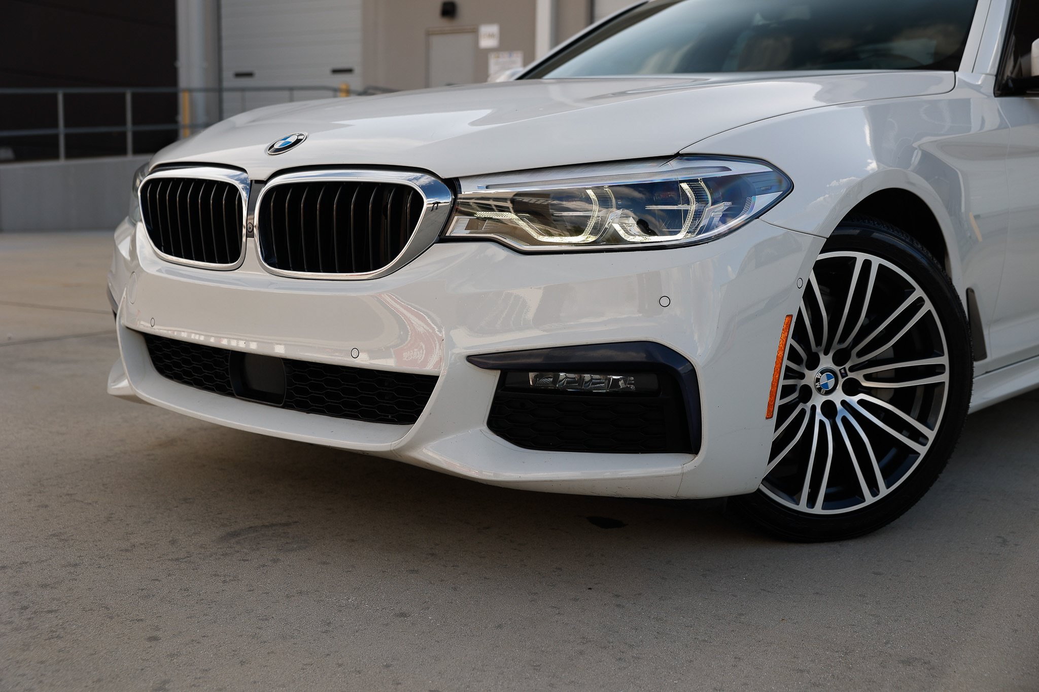 Used 2019 BMW 540i xDrive w/ M Sport Package AWD/4WD image 30
