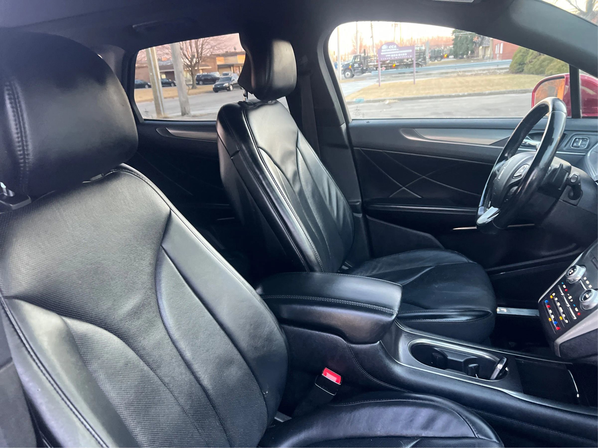 Used 2015 Lincoln MKC AWD w/ Equipment Group 102A Reserve image 25