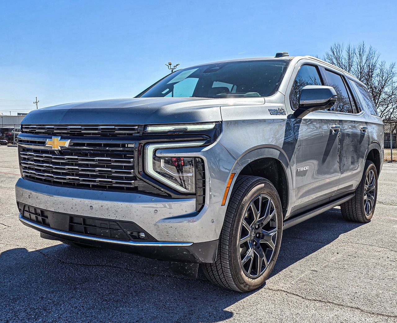 Used 2025 Chevrolet Tahoe High Country image 3