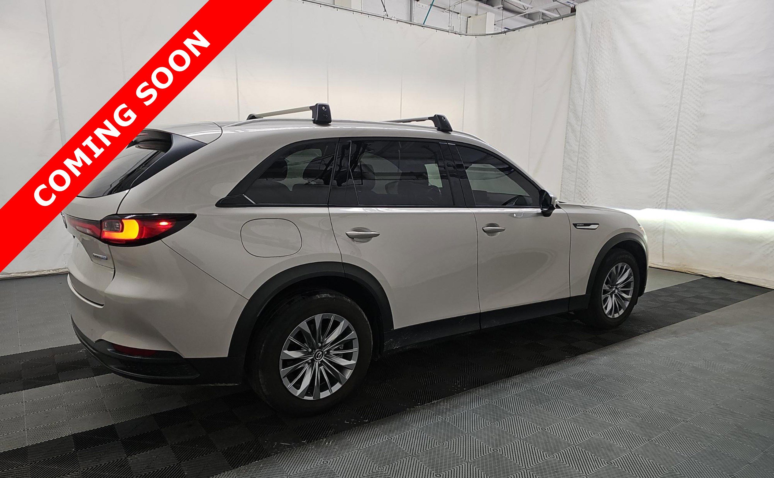 Used 2024 MAZDA CX-90 Plug-In Hybrid w/ Preferred AWD/4WD image 3