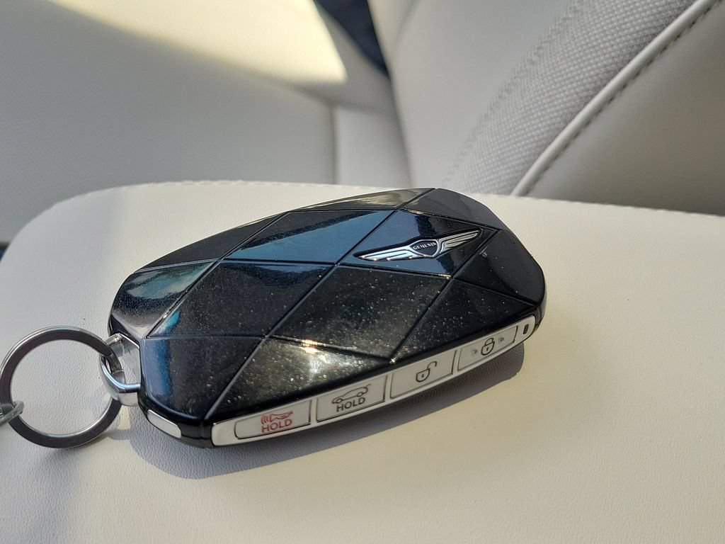 New 2026 Genesis GV60 RWD image 28